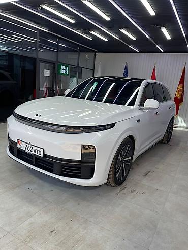 Lixiang: Lixiang L7: 2024 г., 1.5 л, Робот, Гибрид, Кроссовер — 8