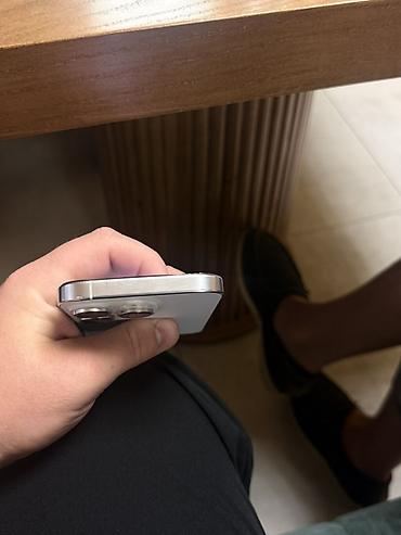 экран макбук: IPhone 16 Pro, Б/у, 256 ГБ, White Titanium, Кабель, 90 % — 4
