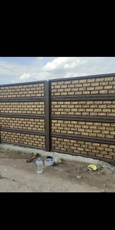 Бетонные еврозаборы: Евро забор чыгарабыз жана алпарып орнотуп беребиз гарантя 10жыл шар — 3