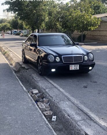 одноместная машина: Mercedes-Benz E-Class: 1995 г., 3.2 л, Автомат, Бензин, Седан