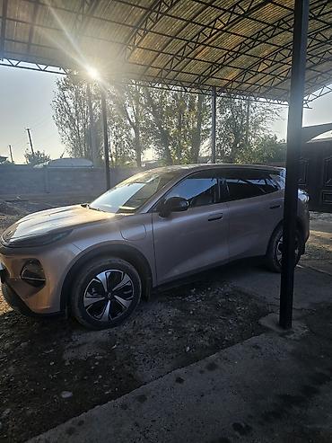 volkswagen golf v: Changan Qiyuan Q05: 2026 г., Электромобиль — 4