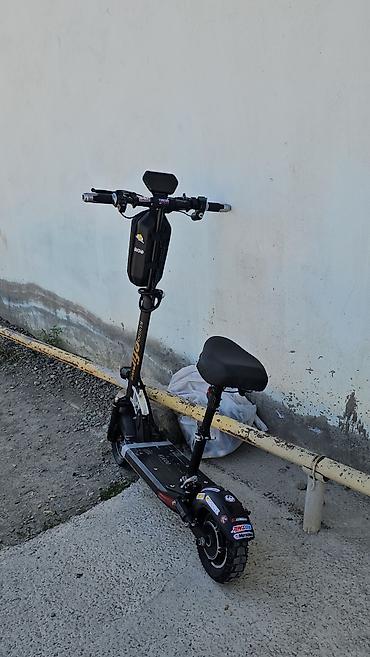 elekdirikli sukuter: İşlənmiş Elektrik samokat 10", > 1000 Vt, > 45 km/s, Rayonlara çatdırılma — 2
