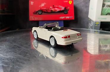 Avtomobil modelləri: Коллекционная модель Alfa Romeo Spider crème 1989 NewRay Scale 1:43 — 12