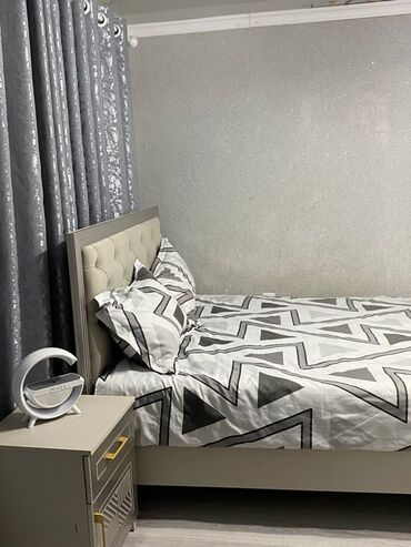 Долгосрочная аренда квартир: 3 комнаты, С мебелью полностью — 10