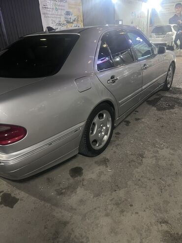 срочно продам автомобиль: Mercedes-Benz E-Class: 2001 г., 2.2 л, Типтроник, Дизель, Седан