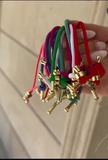 Bilərziklər: Qızıl pandora qolbaqlar yeni ile görə endirimdedi. İsteye görə — 30