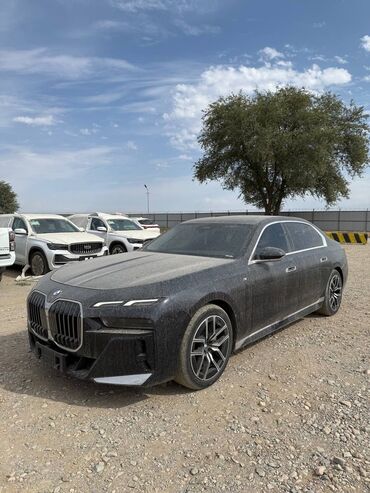 транспорт зил: BMW 735: 2024 г., 3 л, Автомат, Бензин, Седан
