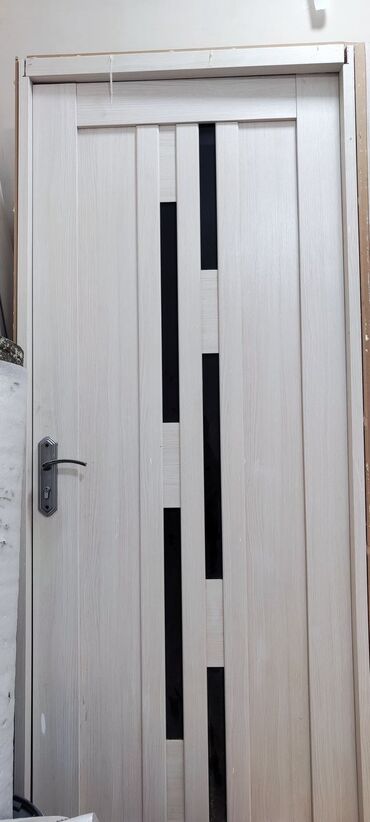 внутренние двери для дома: İşlənmiş Otaq qapısı Plintus ilə, Zəmanətsiz, Ünvandan götürmə