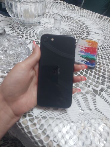 iphone se 2: IPhone SE 2020