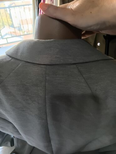 Sakoi: H&M ženski sako – sivi - Brend: H&M - Veličina: EUR 36 / US 8 — 8