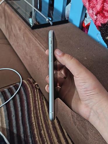 iphone 11 dubayski: IPhone 11, 128 GB, White Titanium, Simsiz şarj, Face ID — 2