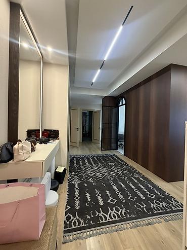 Продажа квартир: 4 комнаты, 185 м², 12 этаж — 10