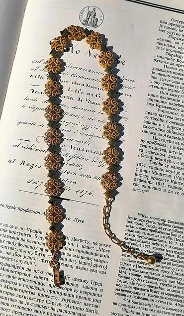 Setovi nakita: Vintage Avon nakit Goldtone Textured Scroll Work. Prodaje se prekrasan — 12