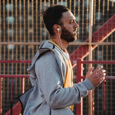 Наушники: Mobi center/ Моби центр 1, Bluetooth 5.3; Чип: JL AC7006 2. Емкость — 9