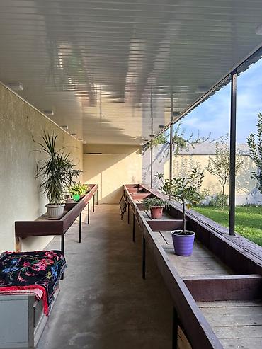 Продажа коттеджей и домов: 🏡 Продается элитный особняк на первой линии в районе Ынтымак! •	370 — 28