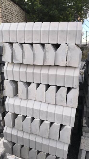 Садовые бордюры: Садовый бордюр, Литой, Бетонный, Овальный, Новый — 10