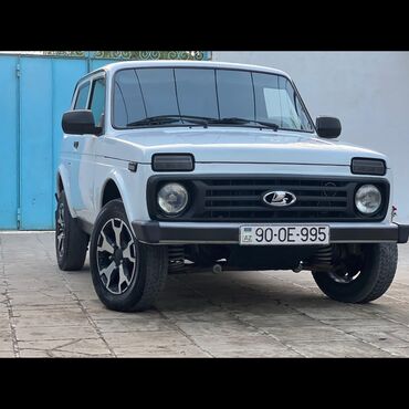 VAZ (LADA): VAZ (LADA) 4x4 Niva: 1.7 l | 2015 il | 185000 km Ofrouder/SUV