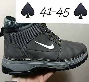 Gležnjače: 2200 dinara 
Cipele,cizme
mn — 10