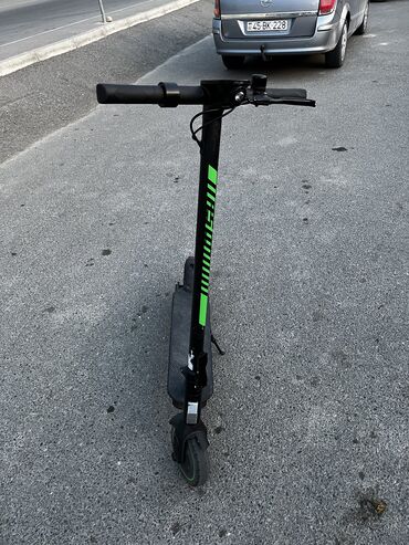 usaq idman mallari: Acer firmasının elektrikli scooter işlək dözümlü. Real alıcıya endirim