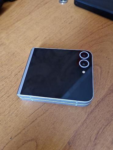 самсунг зет флип 7: Смартфон-раскладушка Samsung Galaxy Z Flip5 (серебристый/светло‑серый) — 1