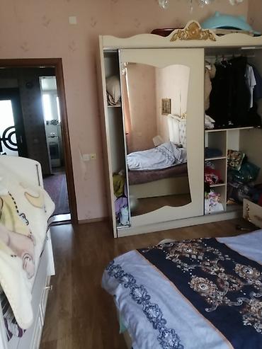 Otaqların satışı: Ev satılır Təsvir:4/4 balkonlar baglidi cəmi bir qonşu var - Yataq — 2