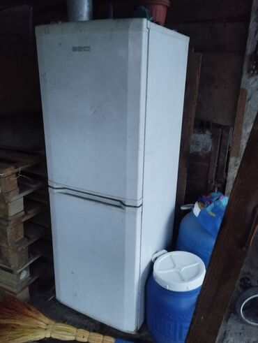 малинкий холодилник: Холодильник Beko, Б/у, Двухкамерный, 150 *