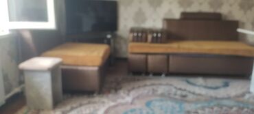 срочно продаётся 1 комнатная квартира в районе ошского рынка по улице кенсуйская: 1 комната, 37 м², Индивидуалка, 5 этаж, Косметический ремонт