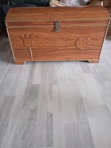 Taxta sandıq/qutu Ünvan Binəqədi - Material: taxta korpus, ağac
