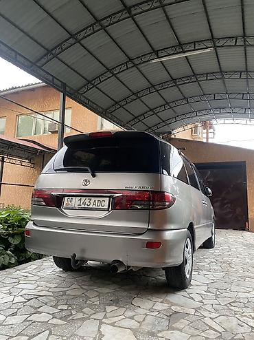 200: Toyota Previa: 2004 г., 2 л, Механика, Дизель, Минивэн — 5
