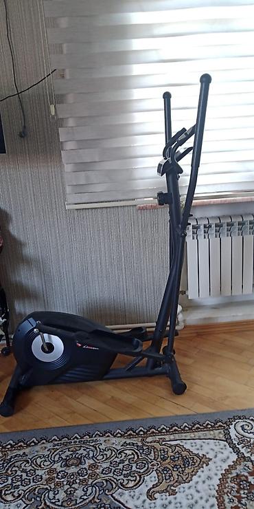 cadir ev: Ev şəraitində məşq üçün nəzərdə tutulmuş elliptik trenajor. Kardio — 1
