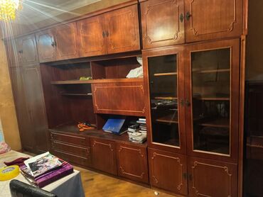 Qonaq otağı dəstləri: İşlənmiş, Dolab, Kredit var, Rumıniya — 1