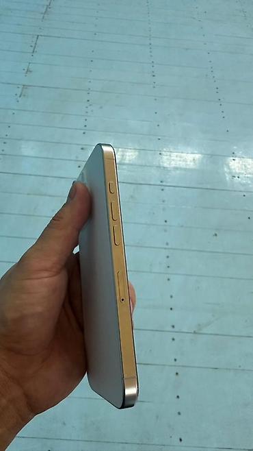 redmi 7s: IPhone 16 Pro, Б/у, 256 ГБ, Белый, 90 % — 7