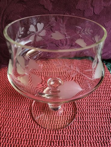 Ostalo posuđe: Casa nova velika kristalna sa gravurom,rucni rad. ceska 70te za na lalafo.rs — 7 Ostalo posuđe: Casa nova velika kristalna sa gravurom,rucni rad. ceska 70te za — 7