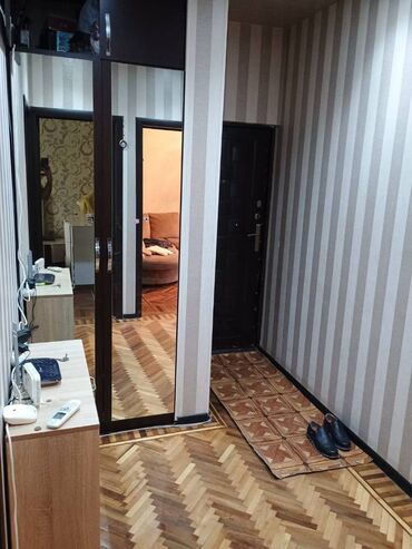 Uzunmüddətli kirayə mənzillər: Su,İşıq,Qaz daimidir.Ev təmirlidi və hər şeylə təchiz olunub: Mərkəzi — 11