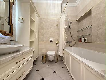Продажа коттеджей и домов: 4 комнаты, 210 м², 7 соток, Бишкек, Орто-Сай с — 21