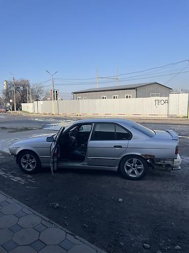 BMW: BMW 5 series: 1992 г., Седан — 2