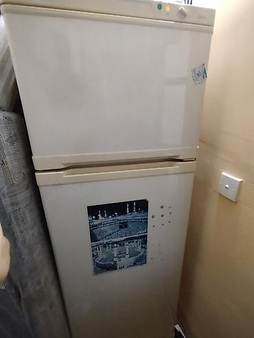 Soyuducular: Ikikameralı məişət soyuducusu - Üst kamera: dondurucu bölmə, ayrıca — 1