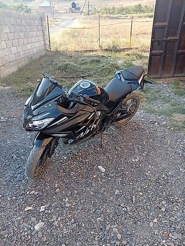 игрушечные мотоциклы: Спортивный мотоцикл Kawasaki Ninja (чёрный) - Кузов: полностью в — 3