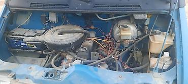 QAZ: QAZ : 2.4 l | 1995 il 389658 km — 8