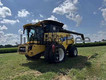 2010: New Holland CR9080 — Комбайн, 2010 г. Б/У | Доставка по всему миру — 4