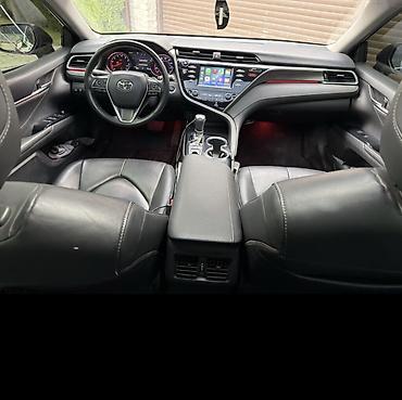 rolls royce phantom: Toyota Camry: 2019 г., 2.5 л, Автомат, Бензин, Седан — 8