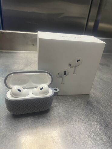 nauşnik qiymetleri: Airpods pro 2 typc en son madel 1 aydi alinib demey olar yenidi 250