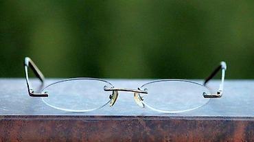 Naočare: Dioptrijski ram bez rama sa magnetnom futrolom. Dioptrijski ram bez — 1