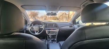 Hyundai: Hyundai Sonata: 2019 г., 2 л, Автомат, Газ, Седан — 9