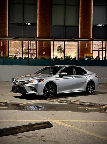 Toyota Camry: 2017 г., 2.5 л, Автомат, Бензин, Седан
