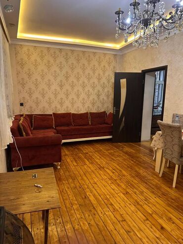 Həyət evləri və villaların satışı: 3 otaqlı, 80 kv. m, Yeni təmirli