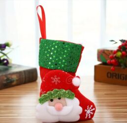 Pərdə və jalüzlər: Uzunluğu 16 sm. Eni 10 sm.1 ədəd Miniatür Retro Milad Corabı Bəzəyi –