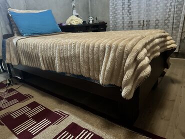 Кровати: Б/у, Односпальная кровать, Без подьемного механизма, С матрасом, Без выдвижных ящиков, Азербайджан