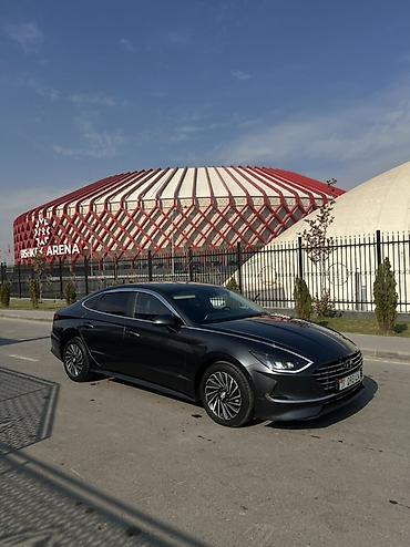соната нюрайс гибрид: Hyundai Sonata: 2022 г., 2 л, Гибрид, Седан — 2
