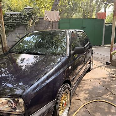 Volkswagen: Volkswagen Golf: 1993 г., Механика, Бензин, Хэтчбэк — 2